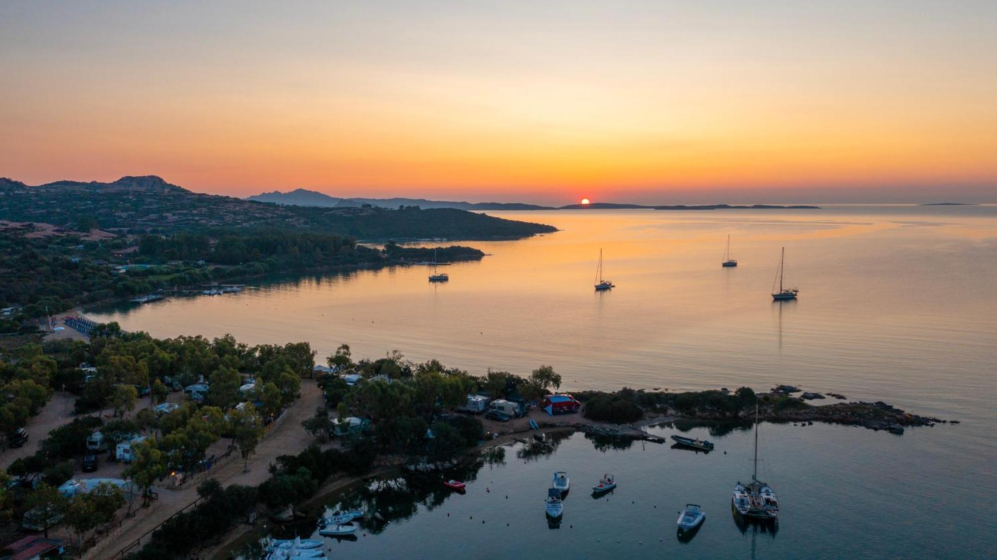 Camping Village Capo D'Orso Palau Exterior foto